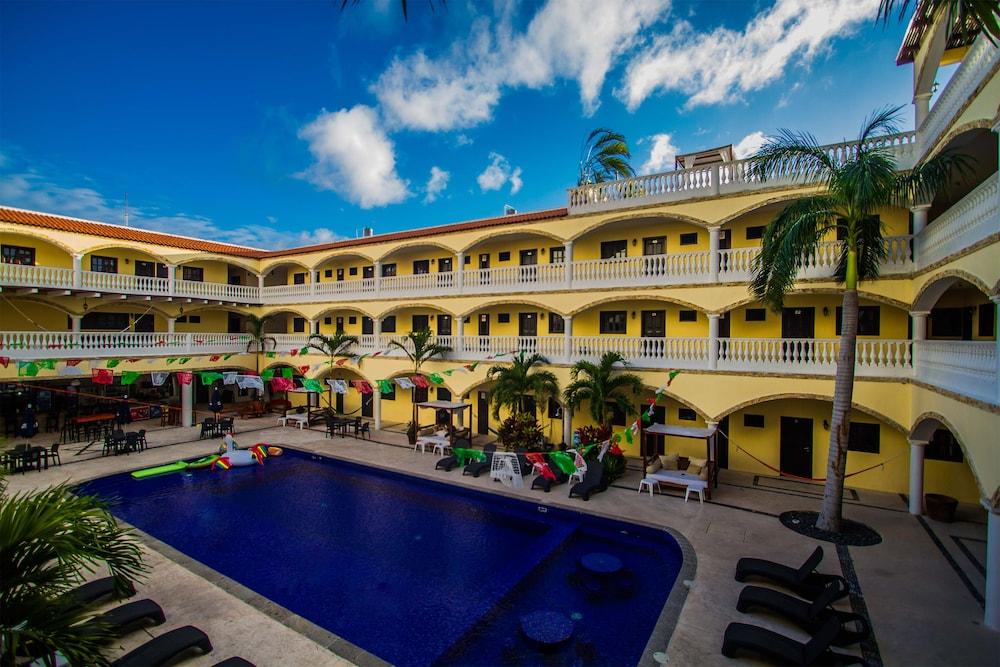 We Playa Hotel Playa del Carmen Luaran gambar