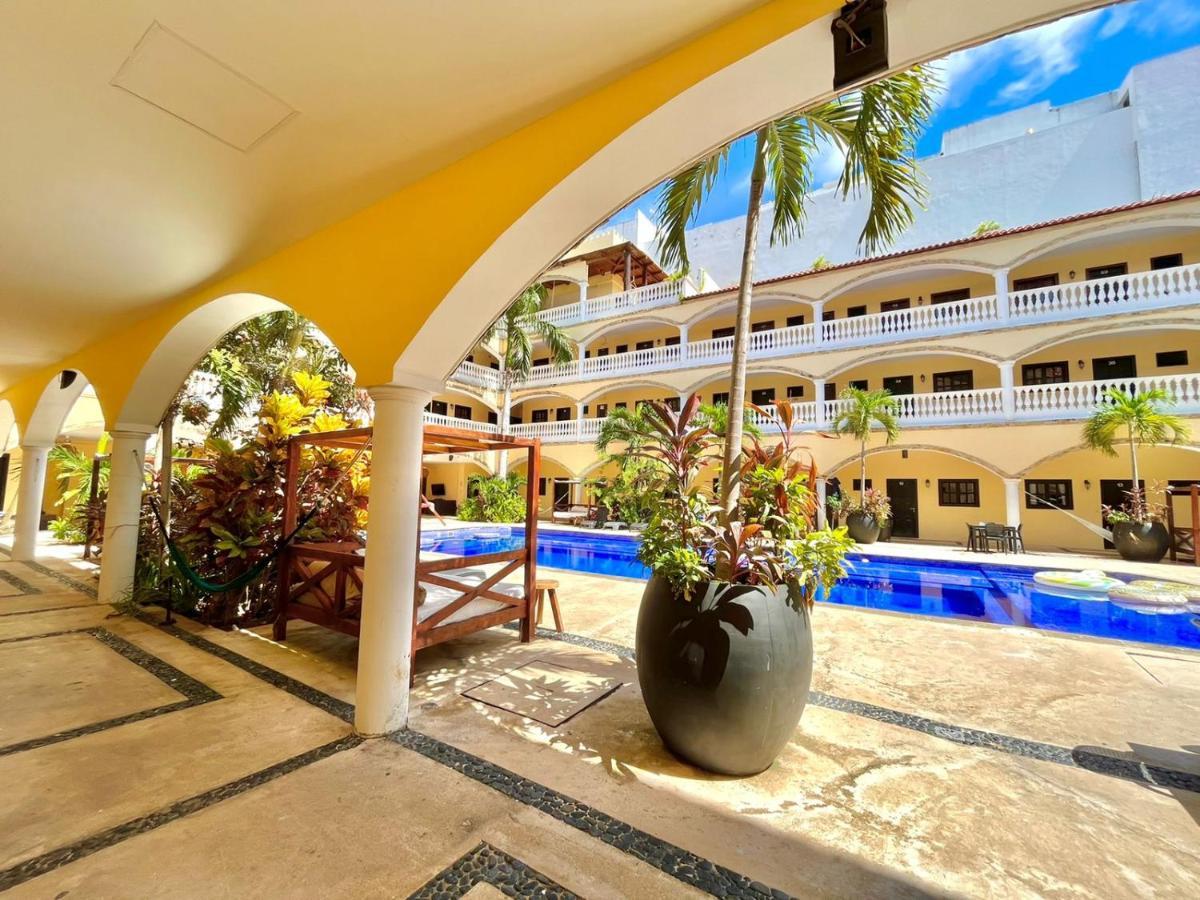 We Playa Hotel Playa del Carmen Luaran gambar