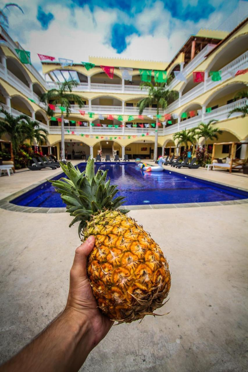 We Playa Hotel Playa del Carmen Luaran gambar